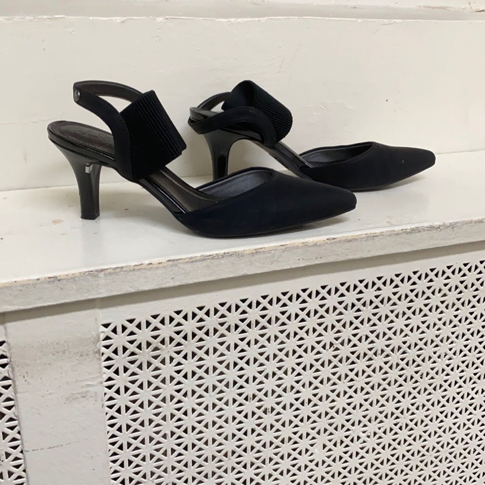 LIFE STRIDES Heels.